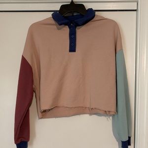 Forever 21 Cropped Tshirt Sweater Woman’s Small Multi Color Long Sleeve Buttoned